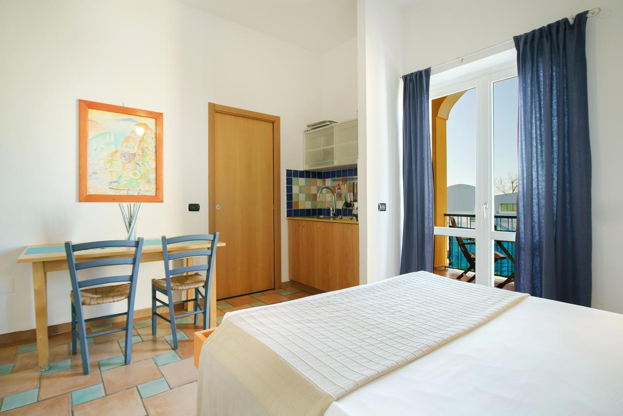 Gioia 37 Apartments プロチーダ エクステリア 写真